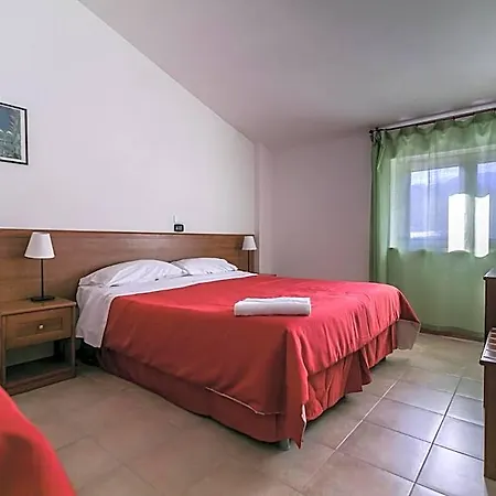 Faggio Rosso Hotel